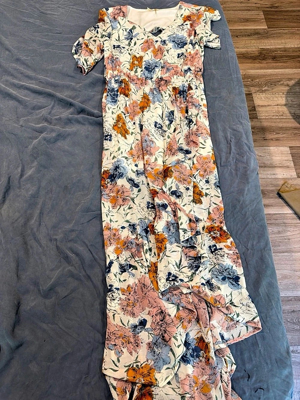 entro Floral Maxi Dress White & Pink Size Small